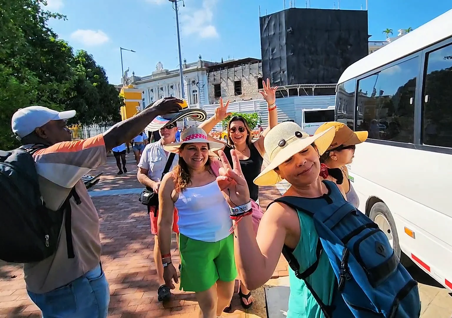 Meeting beside the bus in Cartagena